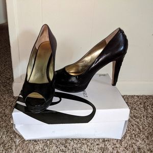 High heel shoes